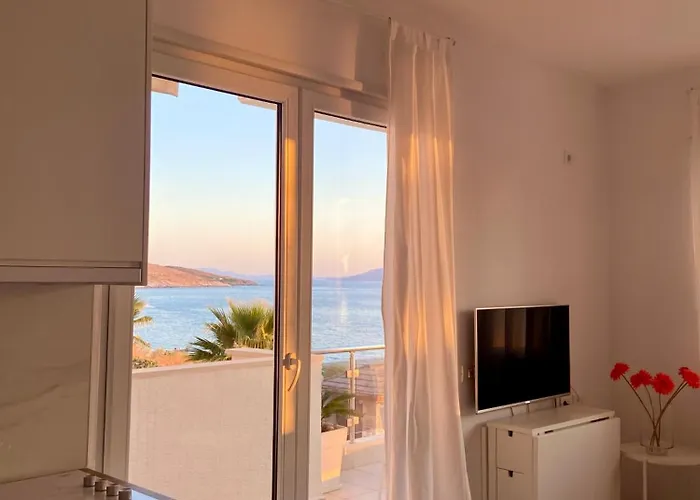 Apartment Loli Luxury White Sarandë