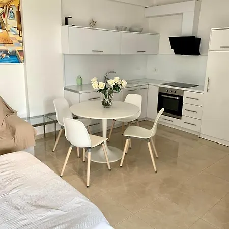 Loli Luxury For You Apartment * Sarande