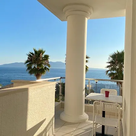 Apartment Loli Luxury White