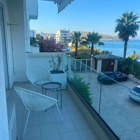 Loli Luxury For * Sarandë